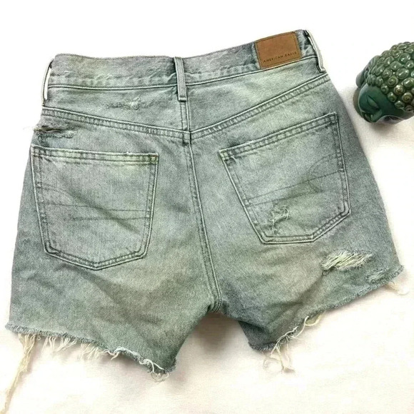 American Eagle ButtonFly Highrise Bleach Fade Distress Fray Denim Shorts Size 00 - Picture 7 of 15